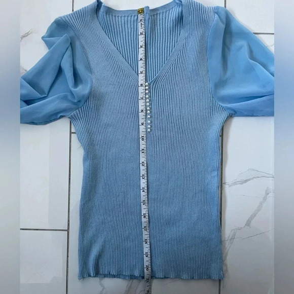 Classy pearl sheer  sleeved knit sweater/ Light baby blue/ See measurements - Picture 10 of 10